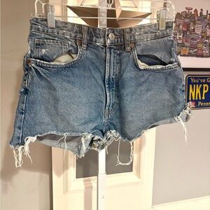 ZARA High Rise Distressed Denim Shorts Sz 6
